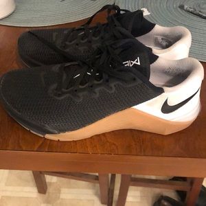Nike metcons